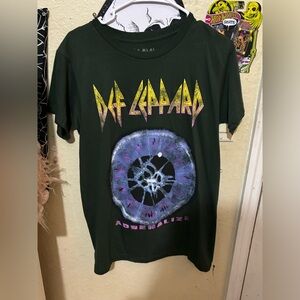 Def Leppard T-Shirt size small